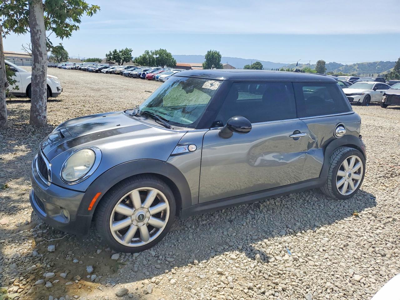 Salvage MINI Cooper Image