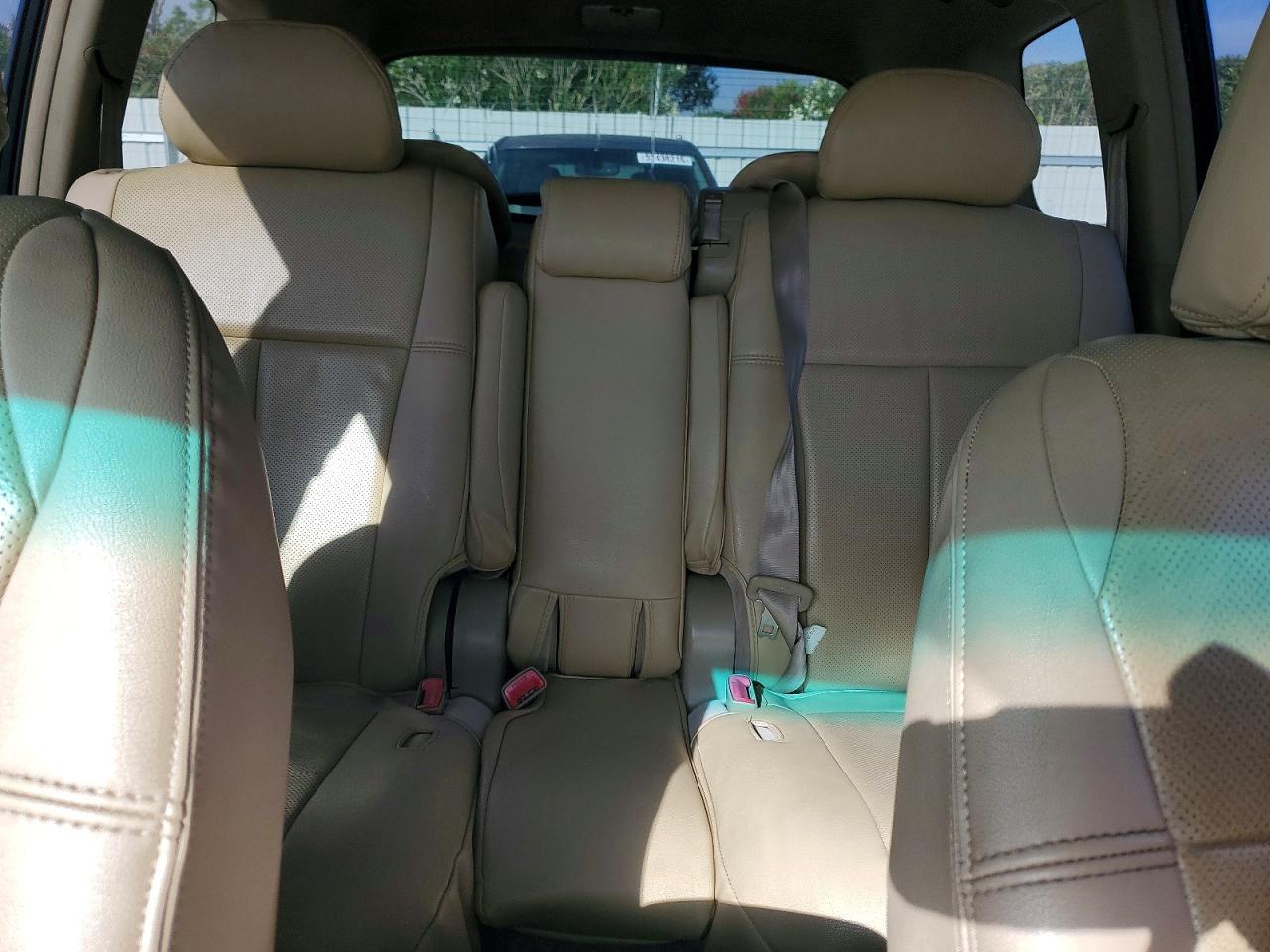 Toyota Highlander Base