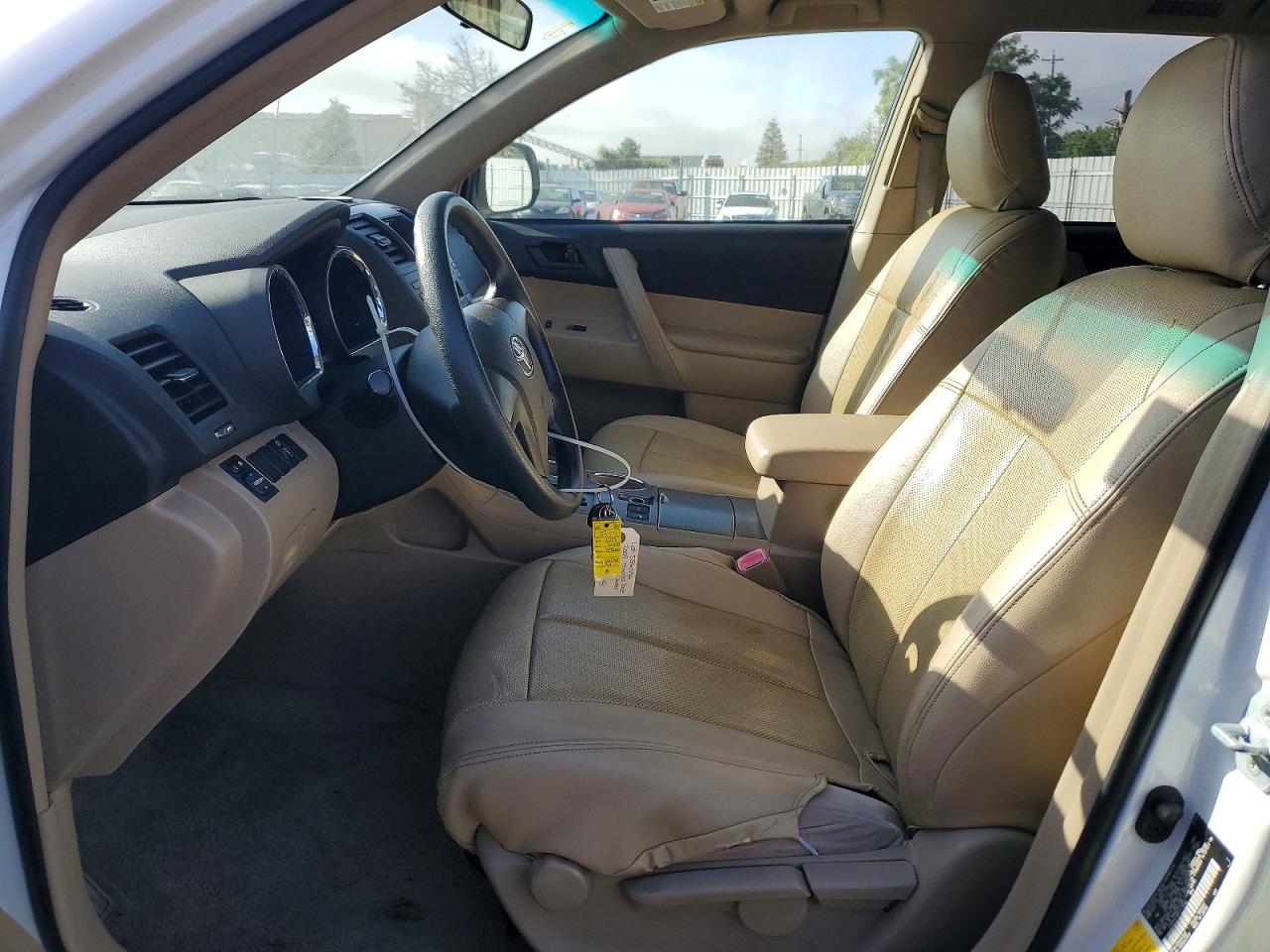 Toyota Highlander Base
