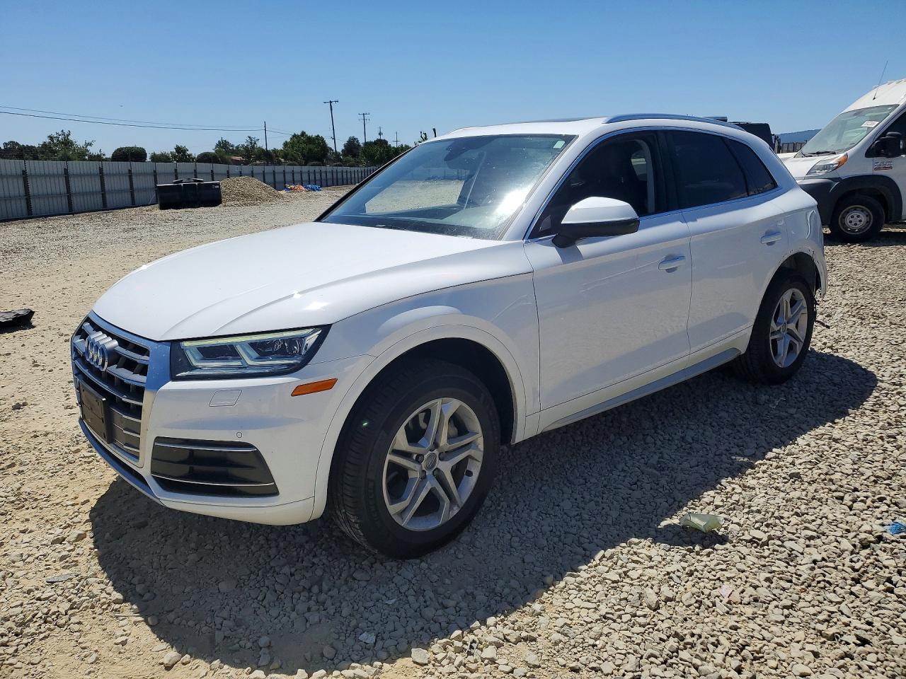 Salvage Audi Q5 Image