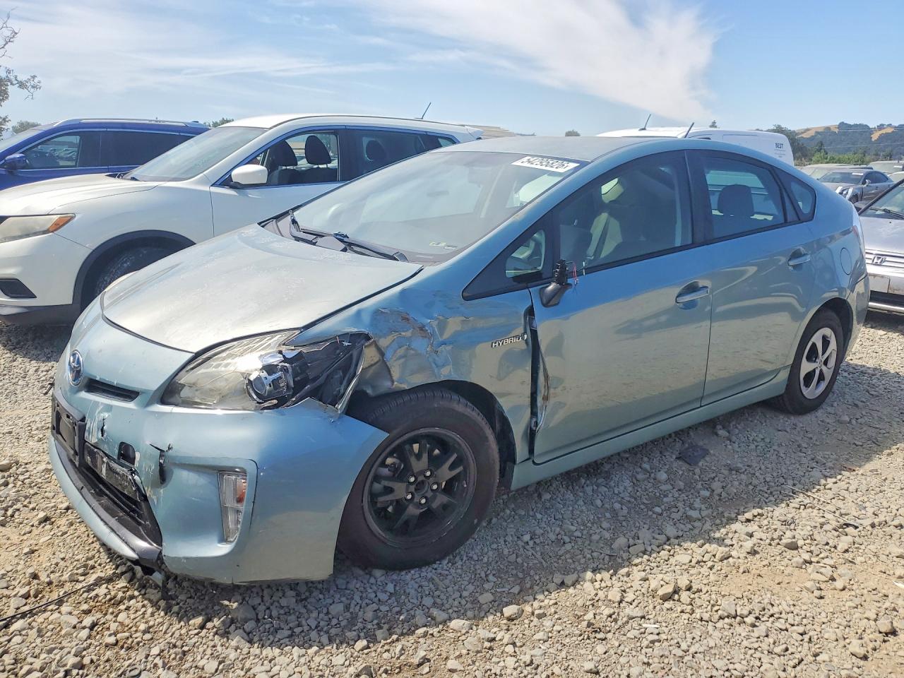 Salvage Toyota Prius Image