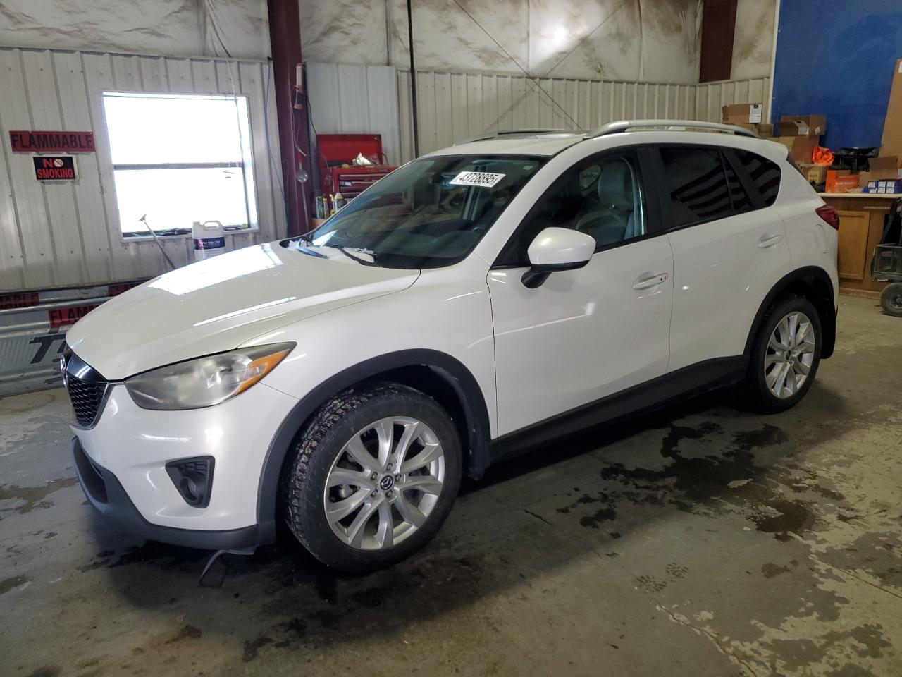 Salvage Mazda Cx Image