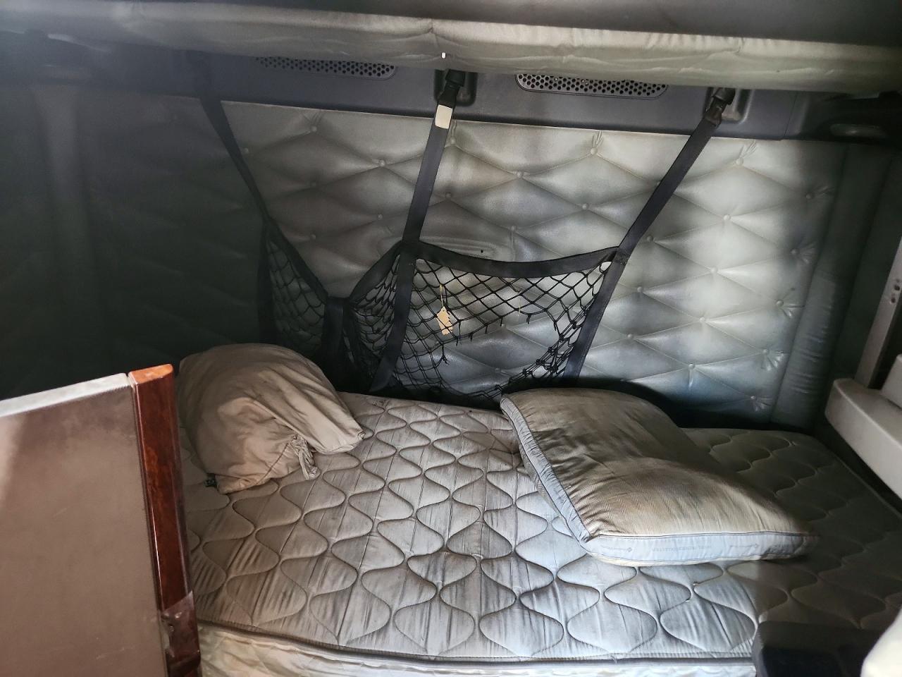 Freightliner Cascadia 125