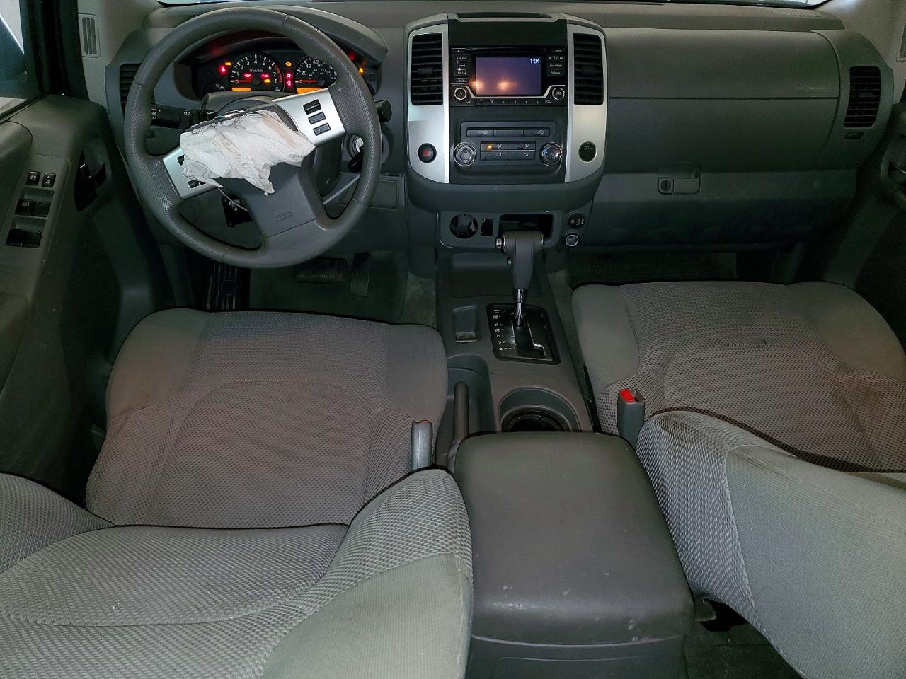 Nissan Frontier Sv