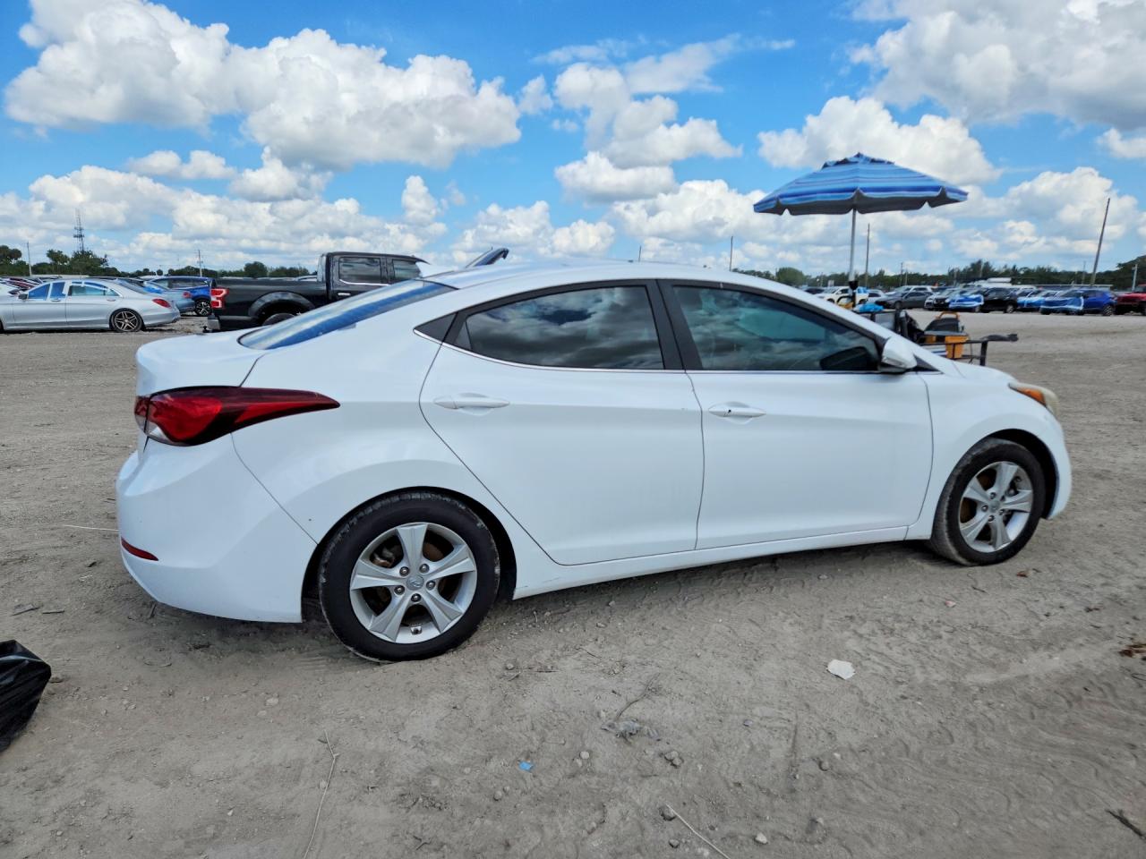 Hyundai ELANTRA Value Edition