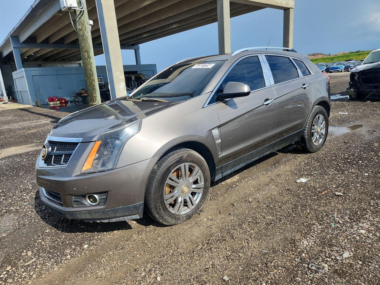 Salvage Cadillac SRX Image