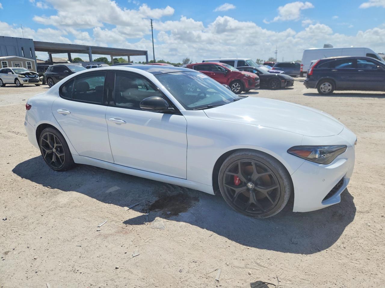 Alfa Romeo Giulia Ti