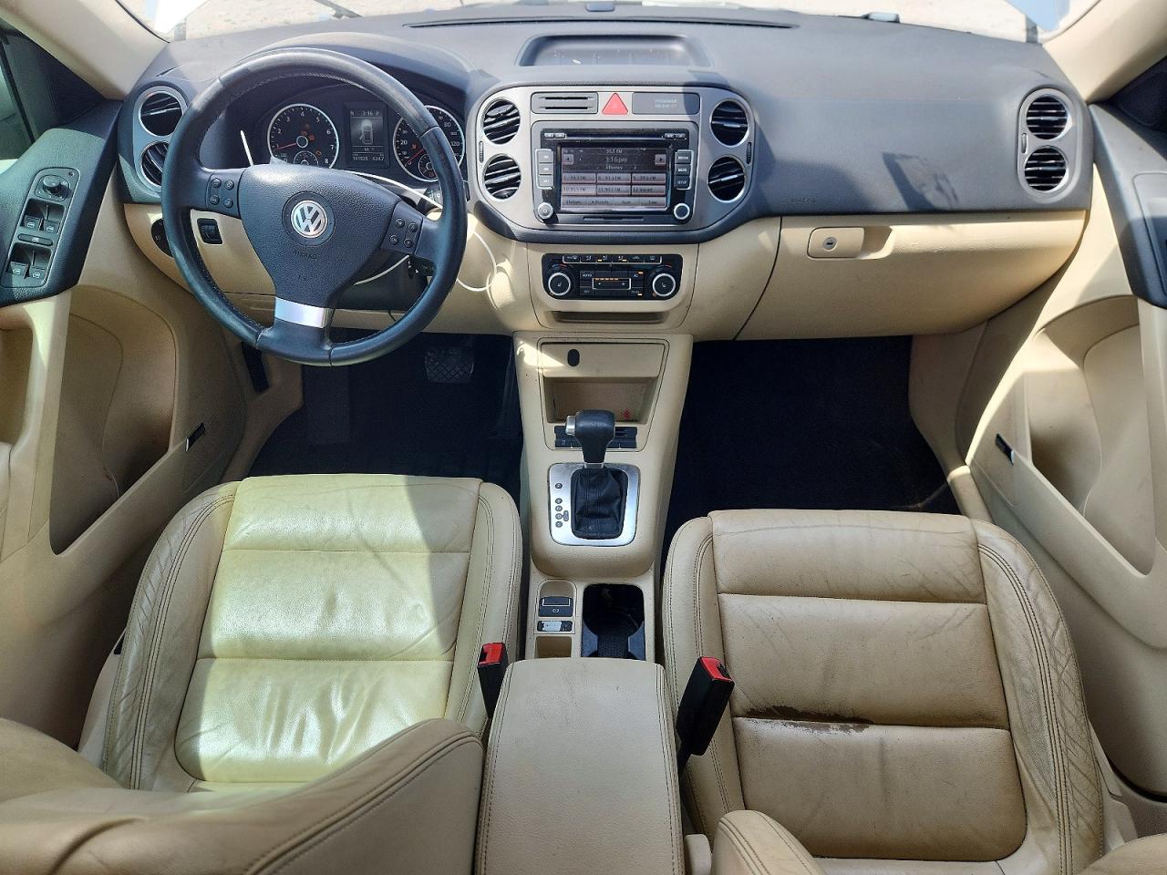 Volkswagen Tiguan S