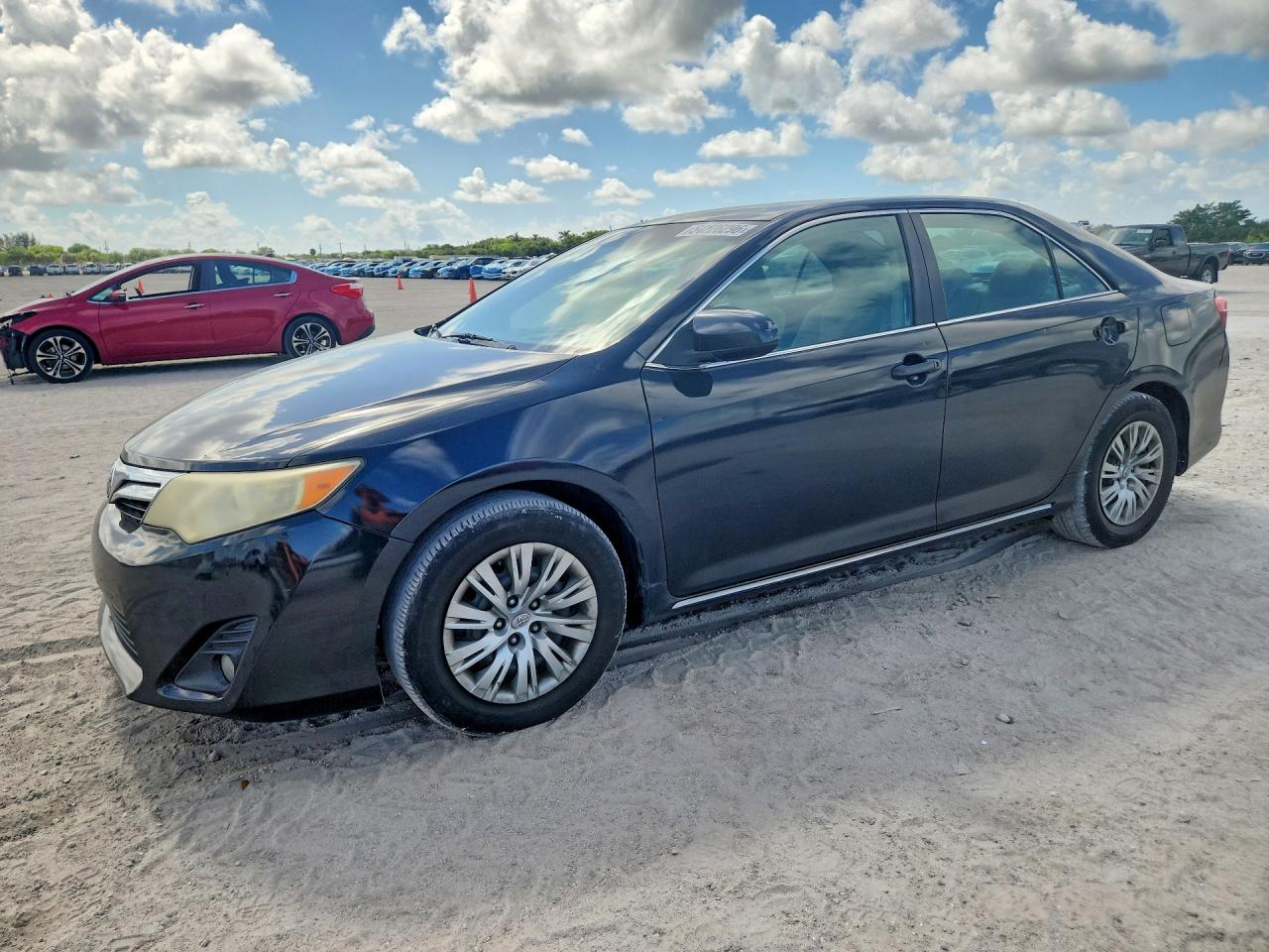 Salvage Toyota Camry Image