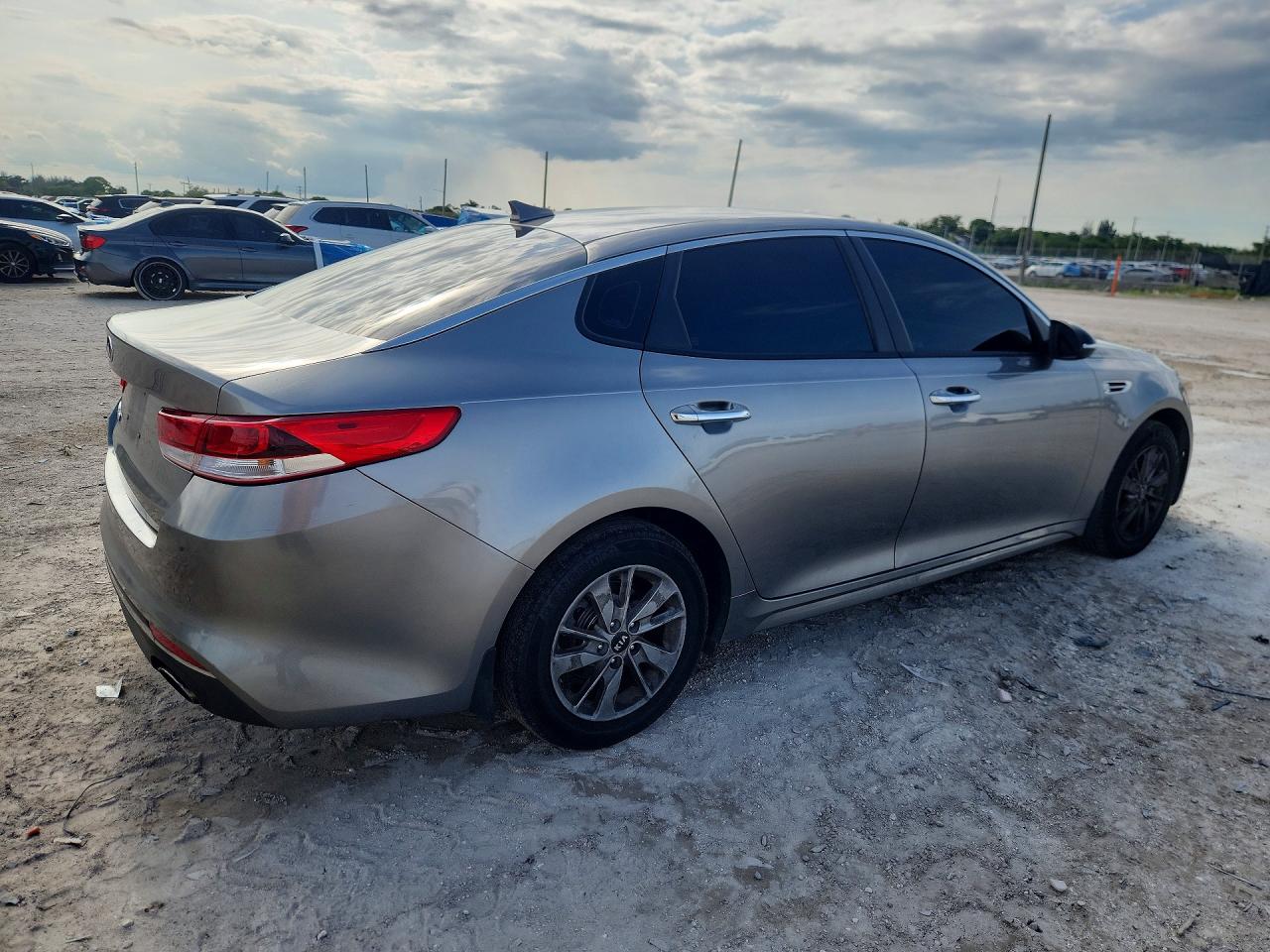 Kia Optima Lx