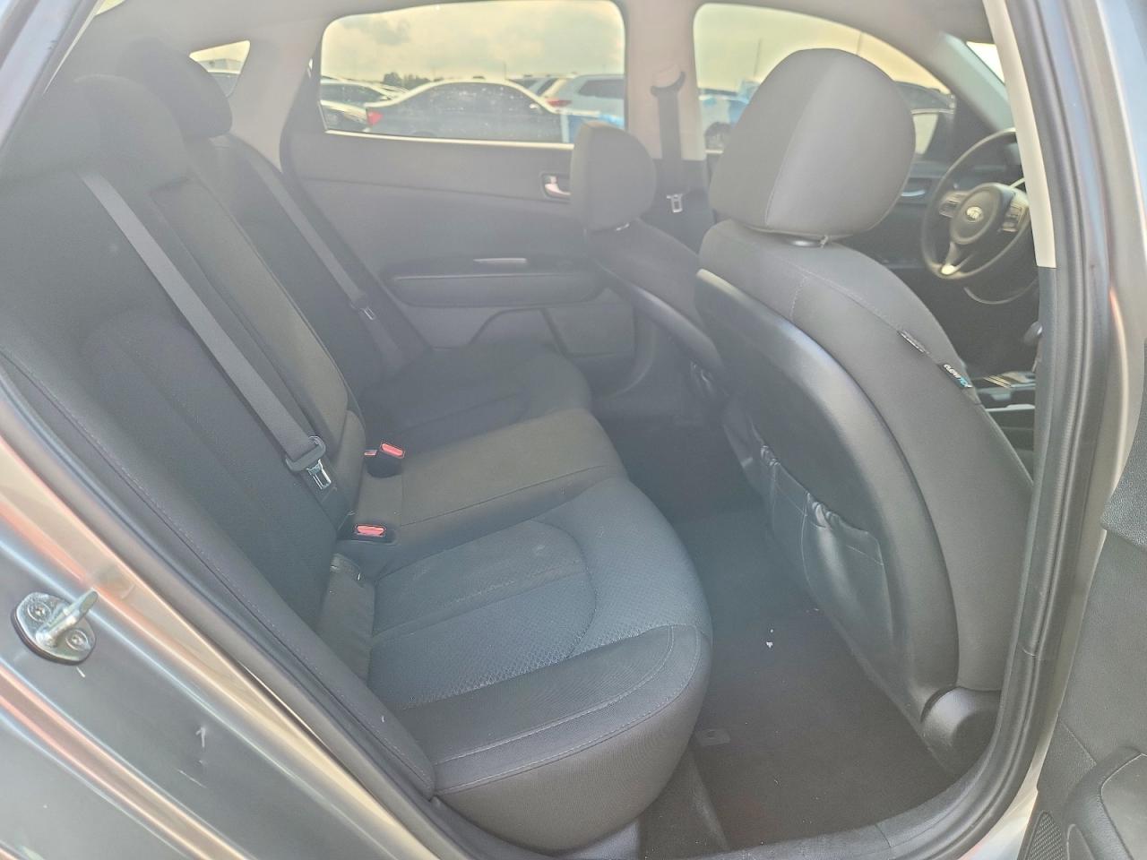 Kia Optima Lx