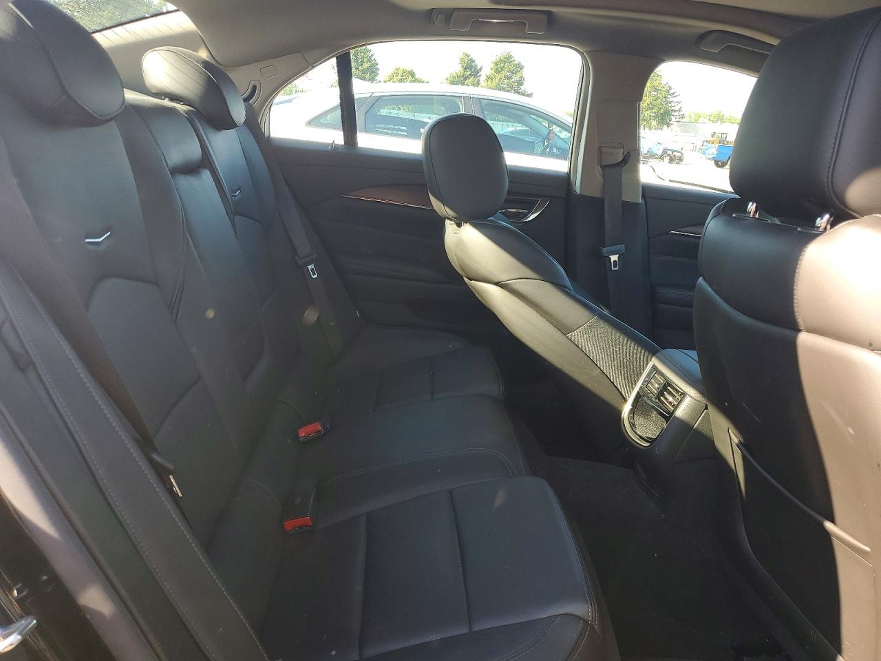 Cadillac CTS Luxury