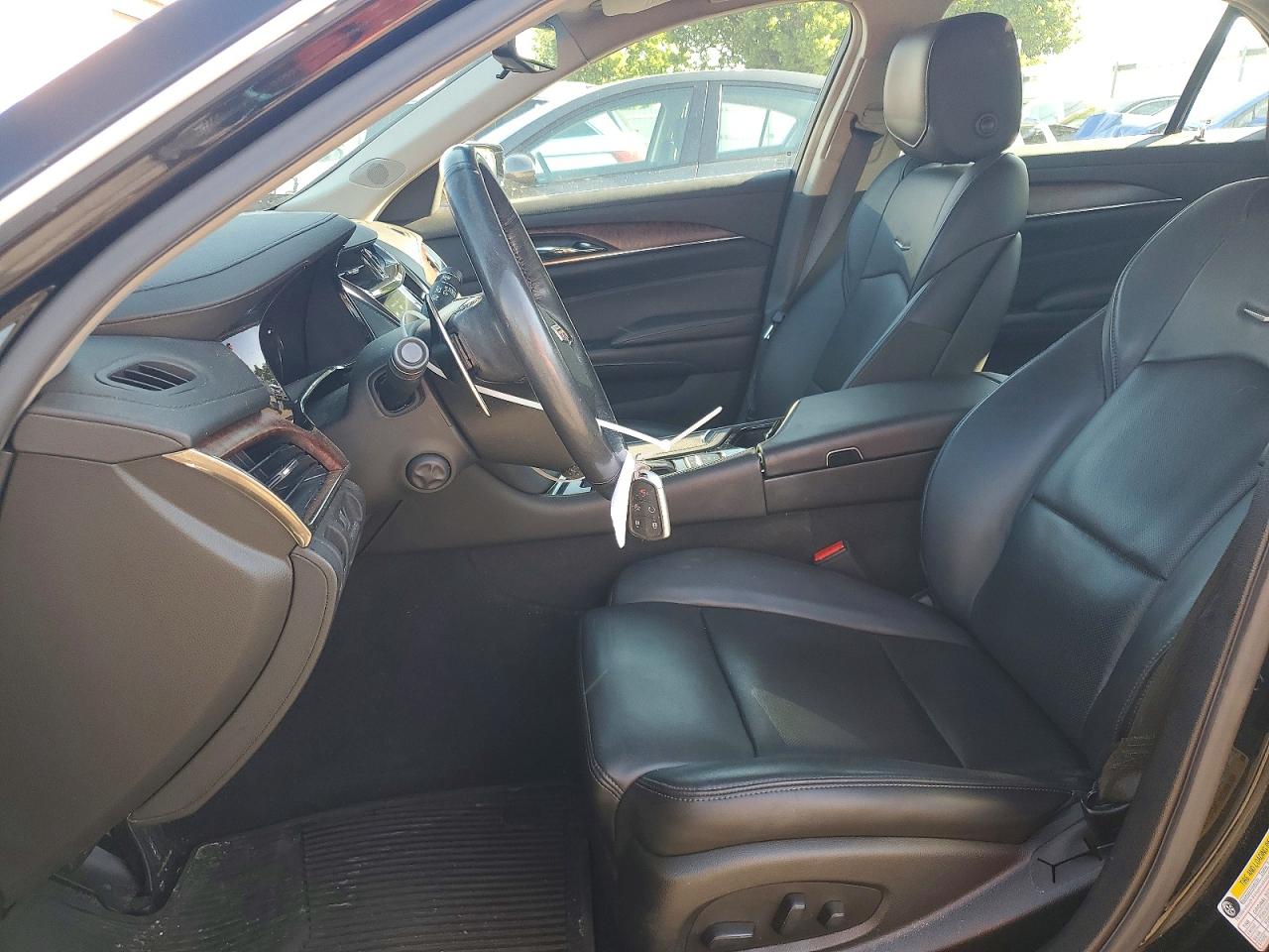Cadillac CTS Luxury