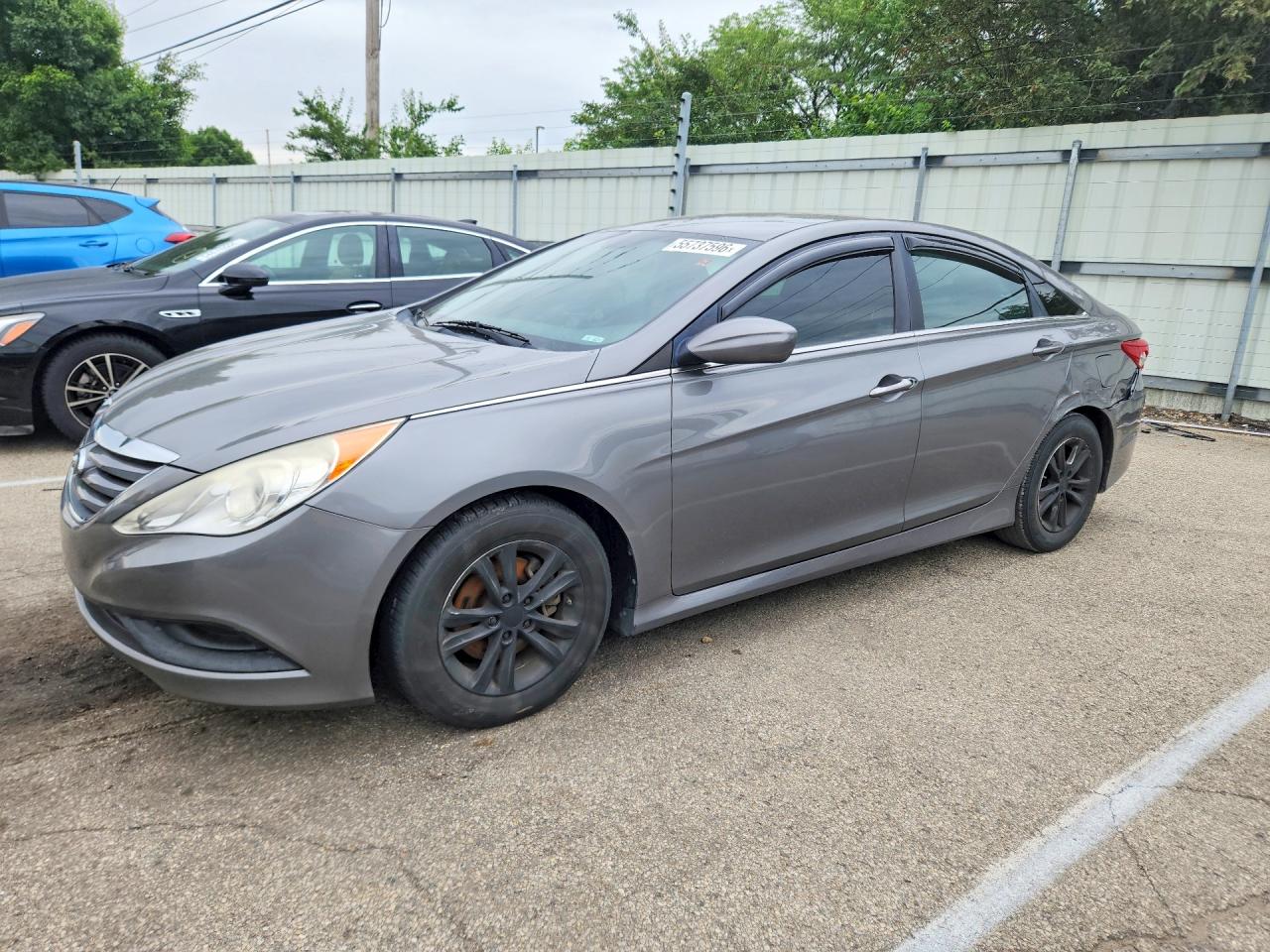 Salvage Hyundai SONATA Image