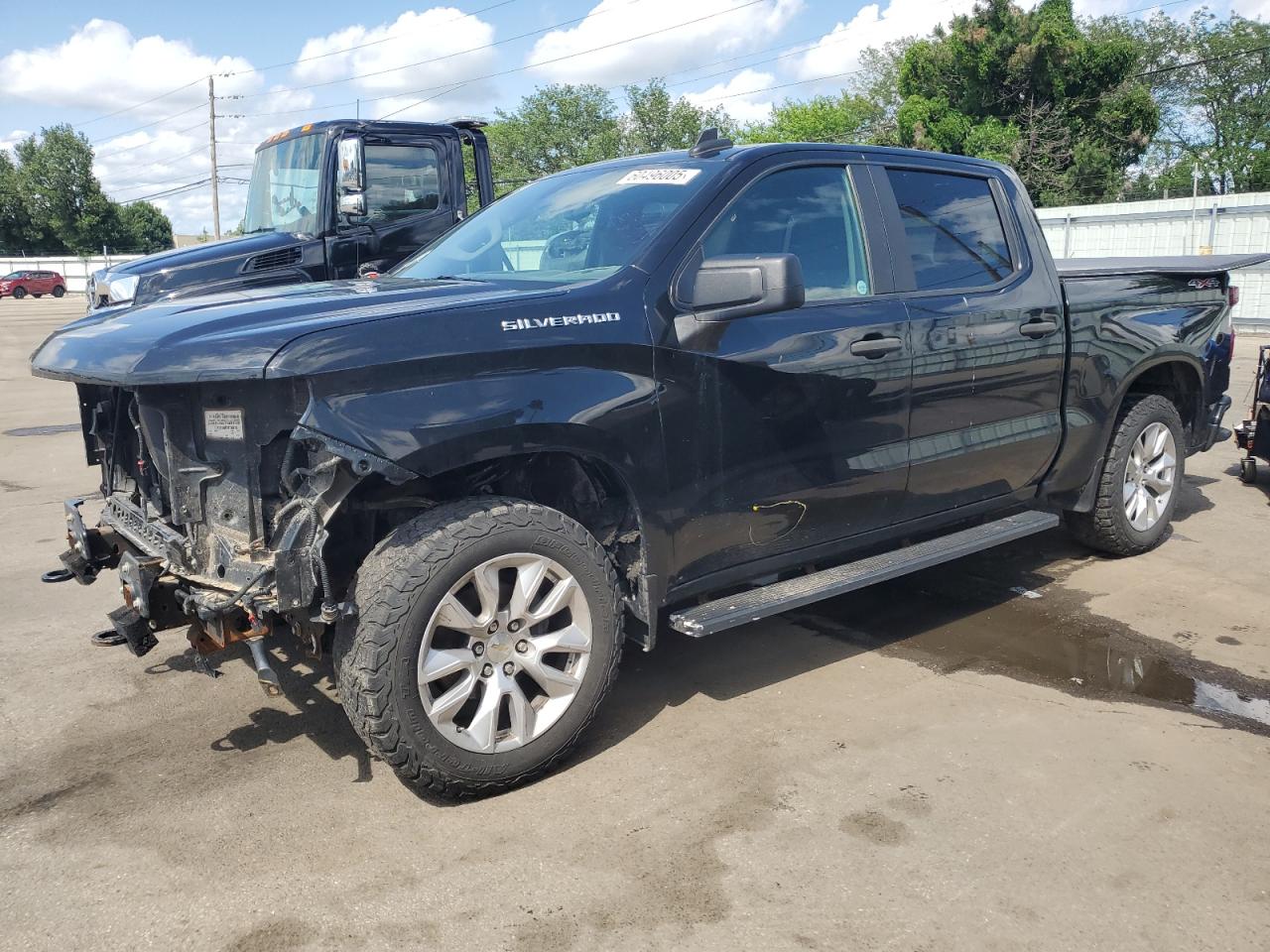 Salvage Chevrolet Silverado 1500 Image