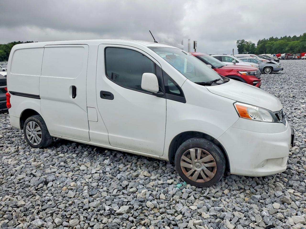 Nissan Nv
