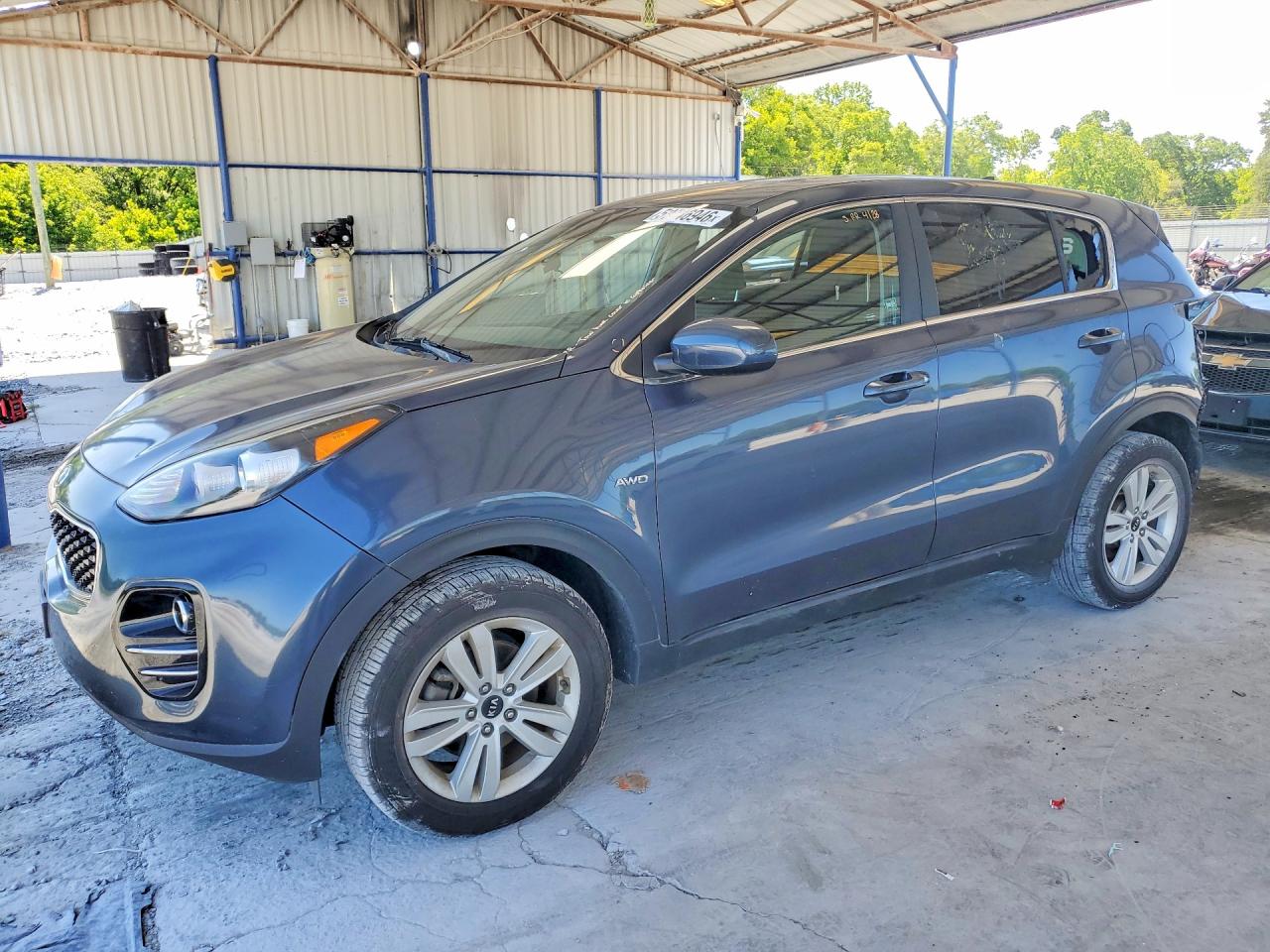 Salvage Kia Sportage Image