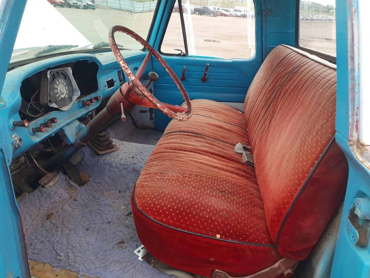 Ford F-100