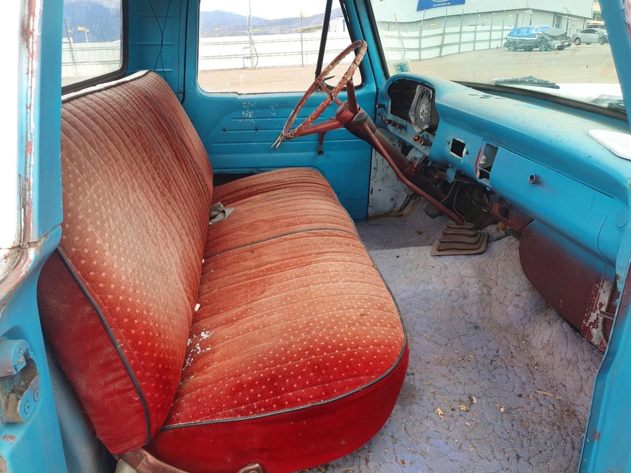 Ford F-100