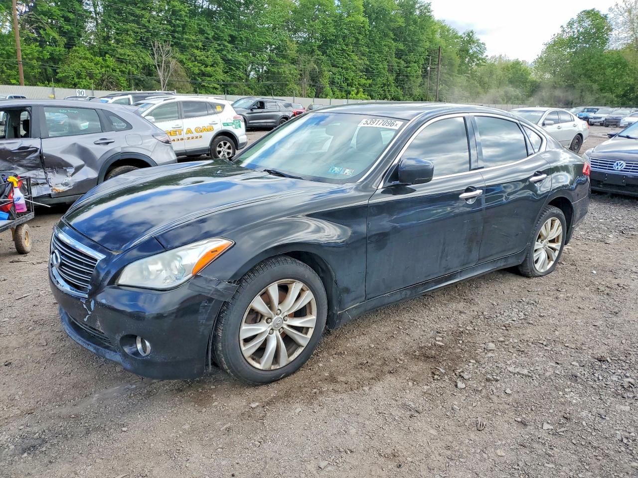 Salvage INFINITI M37 Image