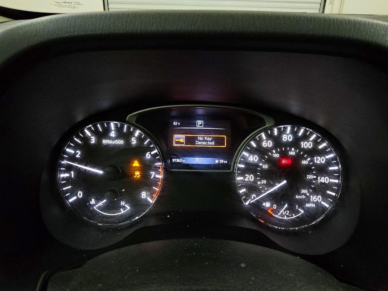 Nissan Pathfinder S