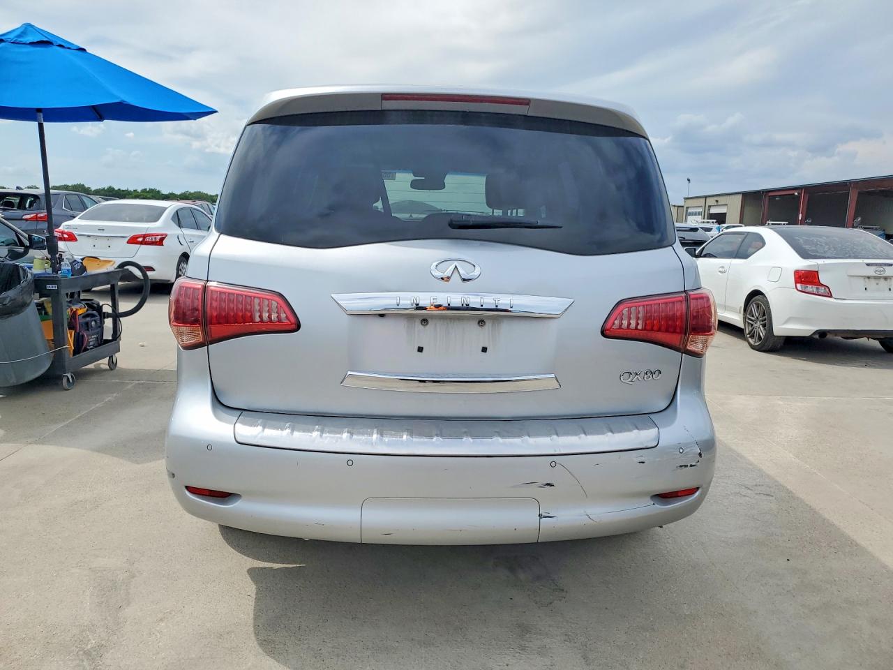 INFINITI Qx Base