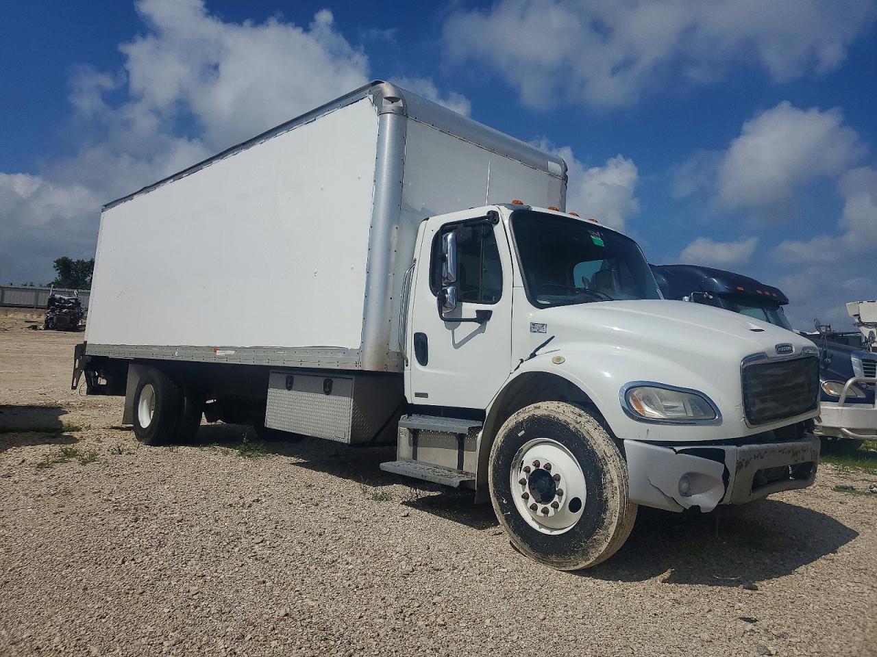 Salvage Freightliner M2 Image