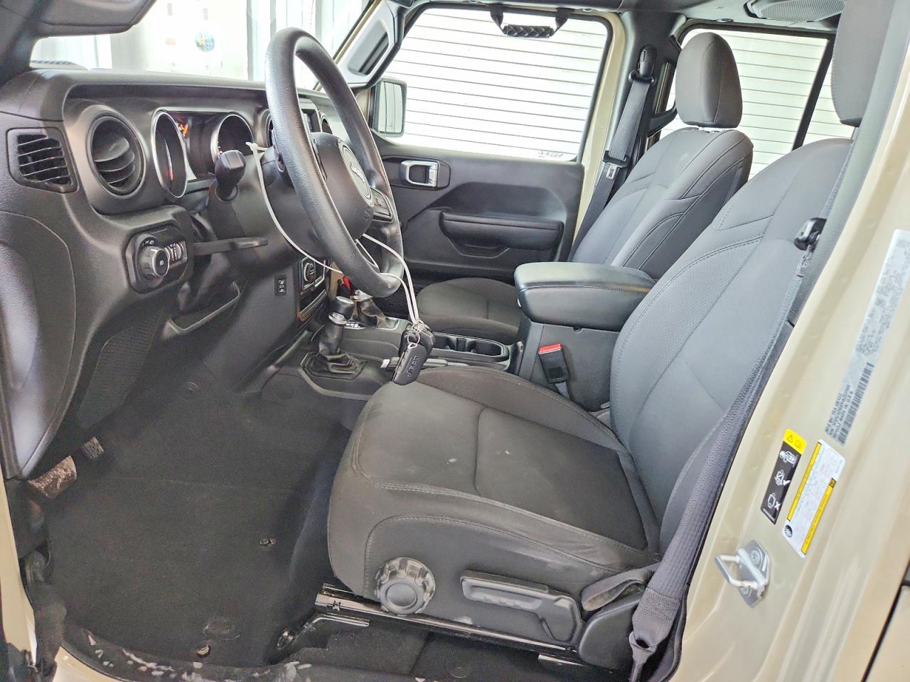Jeep Wrangler Sport