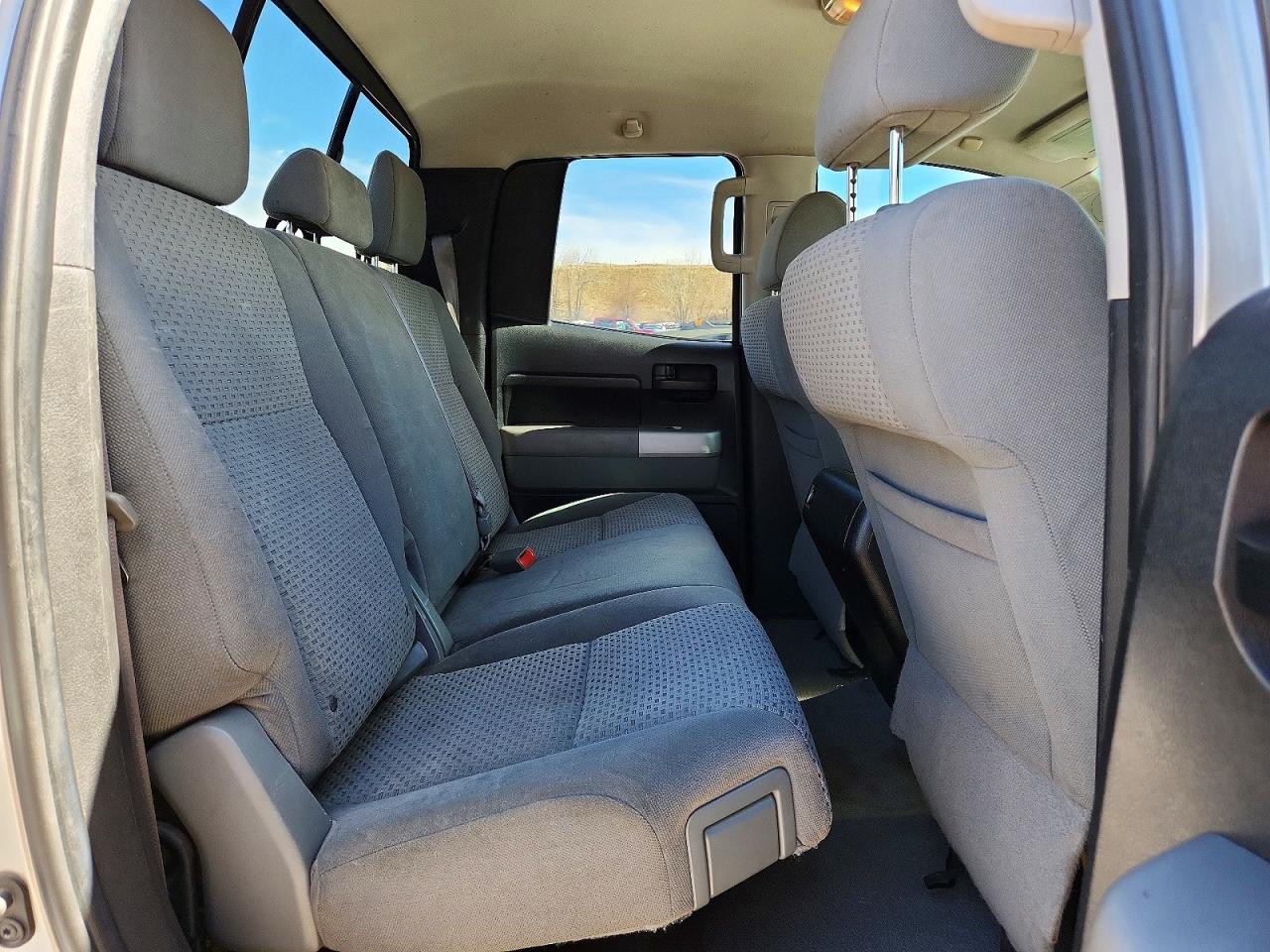 Toyota Tundra Sr5