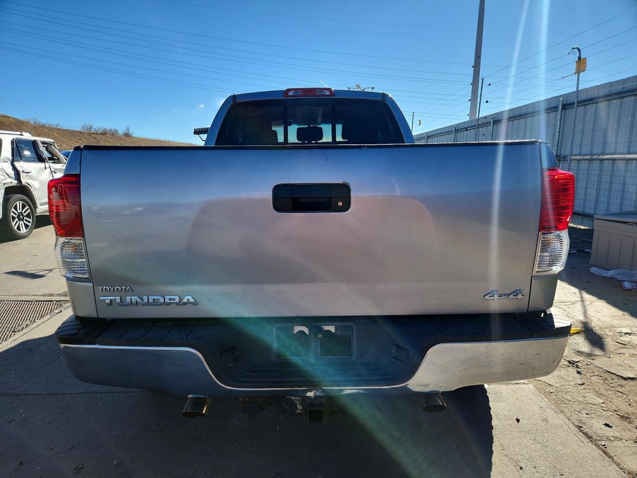 Toyota Tundra Sr5