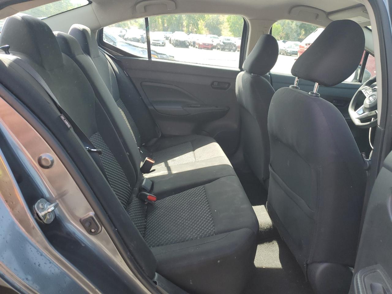 Nissan Versa S