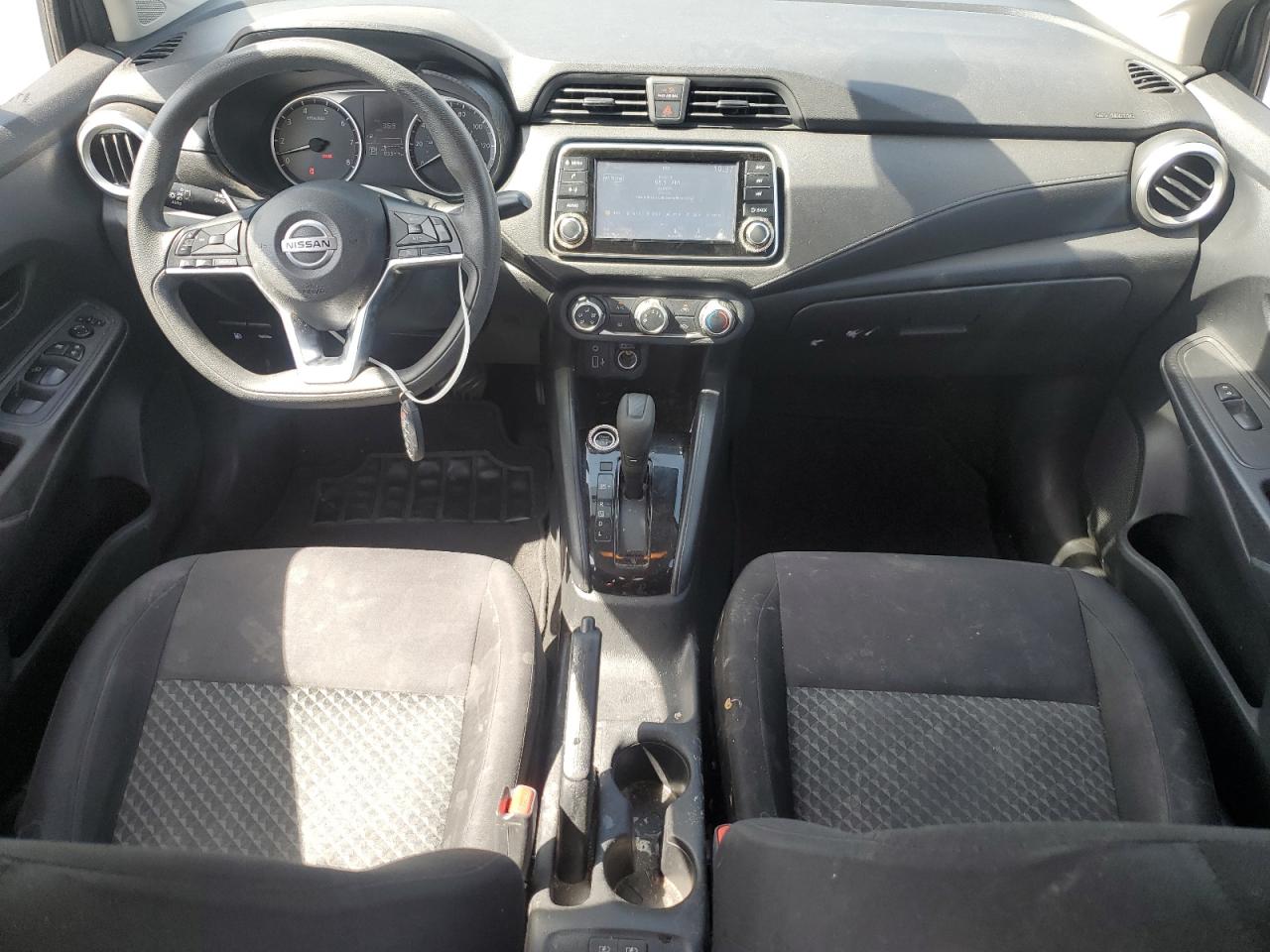 Nissan Versa S