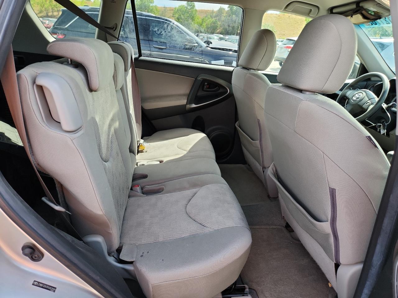 Toyota RAV4 Base