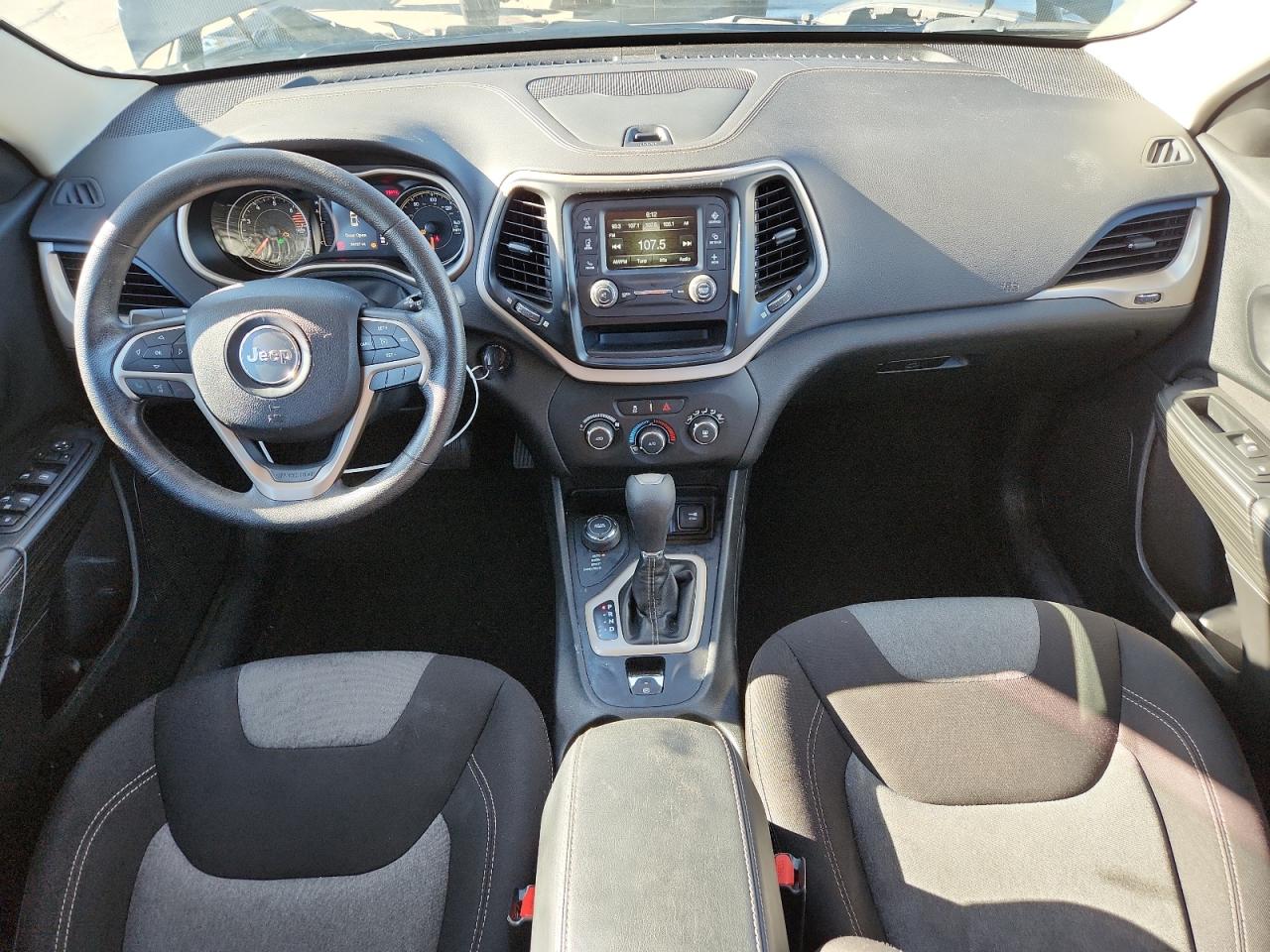Jeep Cherokee Sport