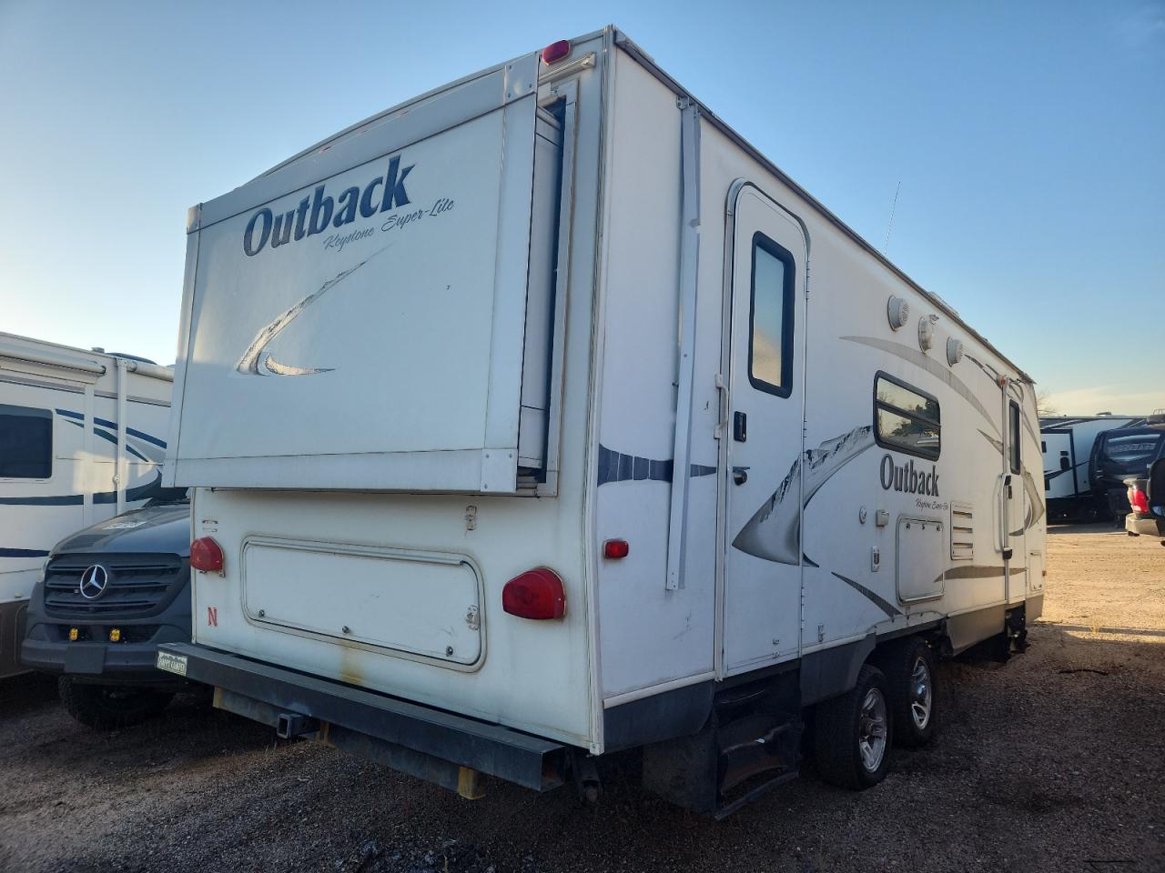 Keystone Outback S