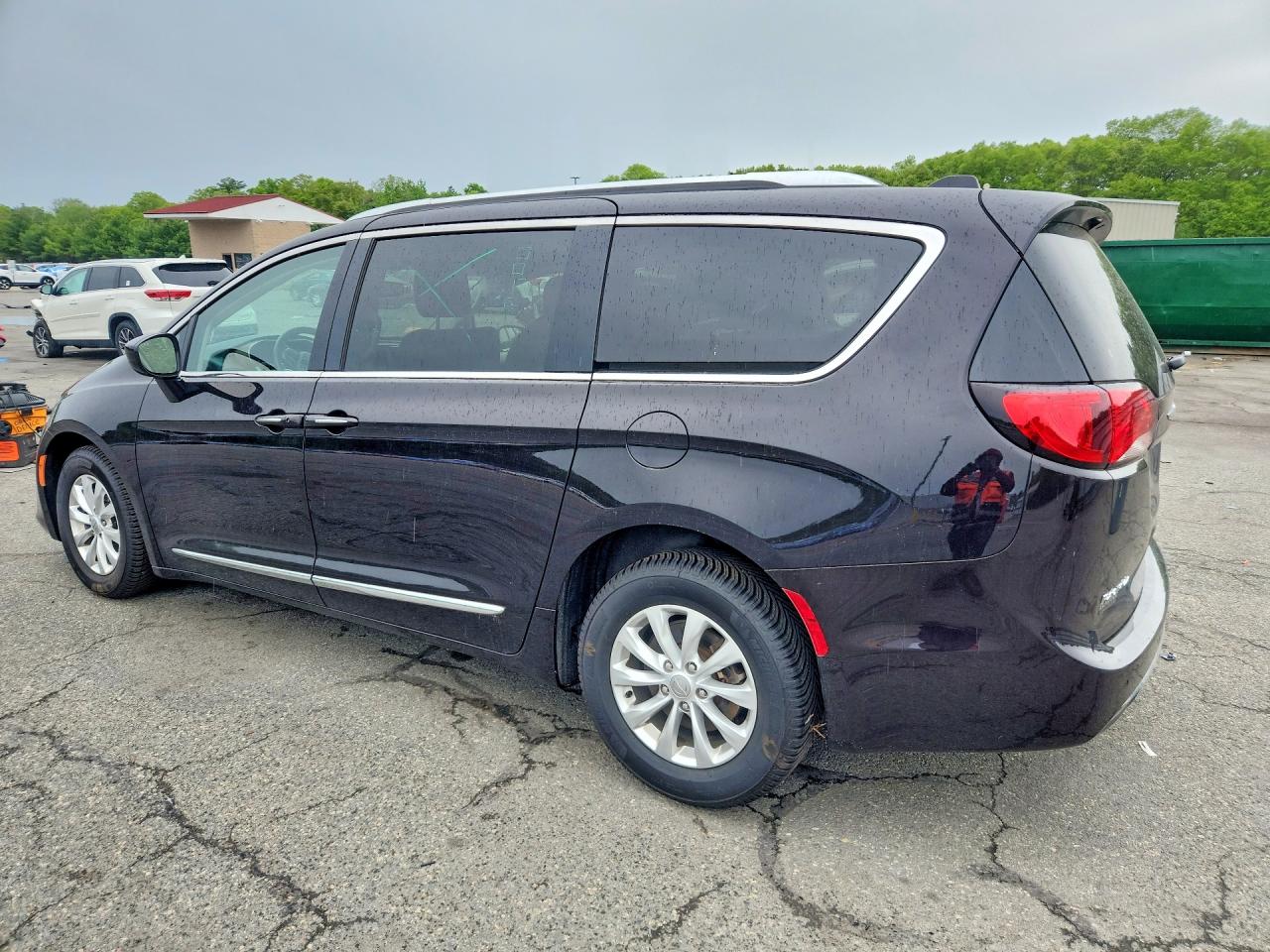 Chrysler Pacifica Touring L
