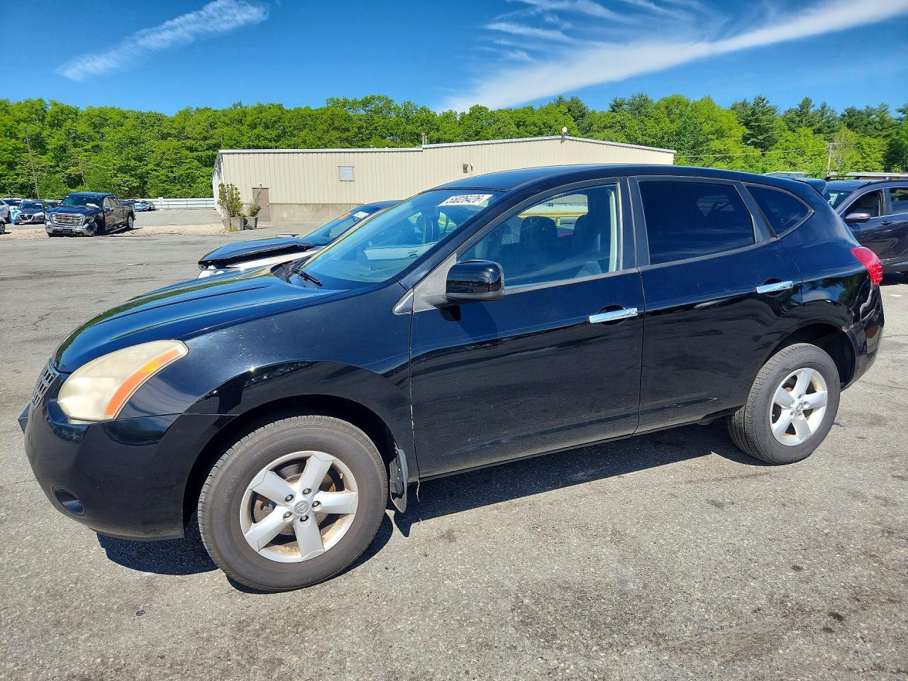 Salvage Nissan Rogue Image