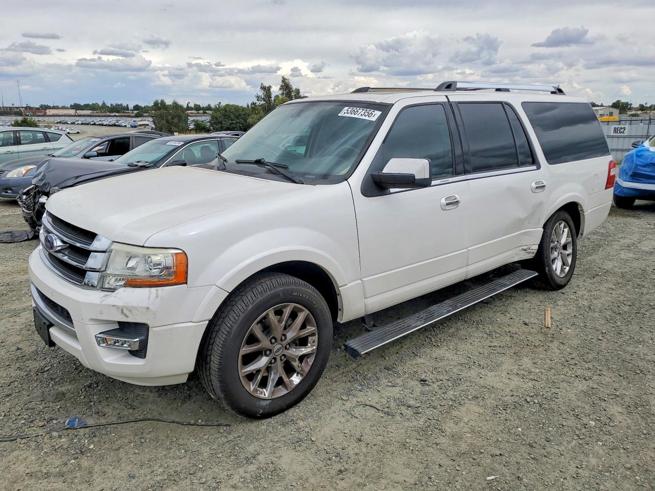 Salvage Ford Expedition Image