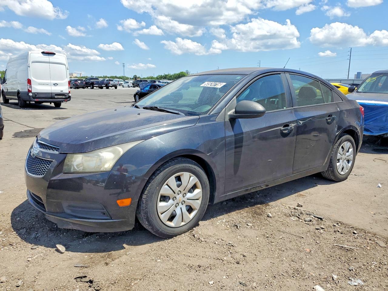 Salvage Chevrolet Cruze Image