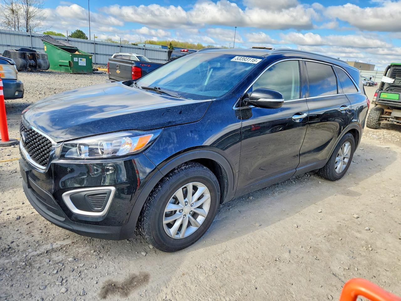 Salvage Kia Sorento Image