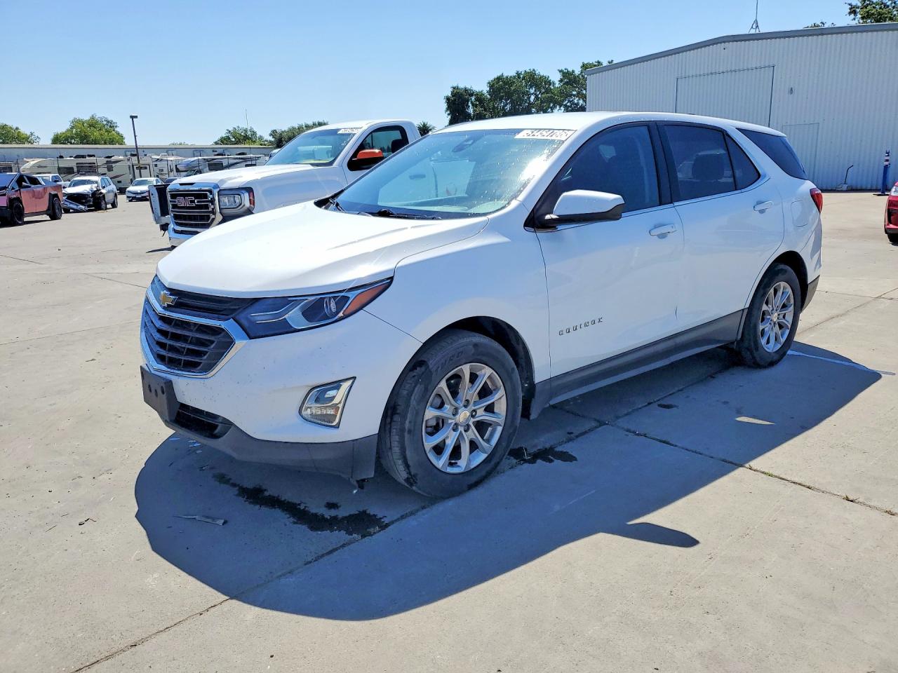 Salvage Chevrolet Equinox Image