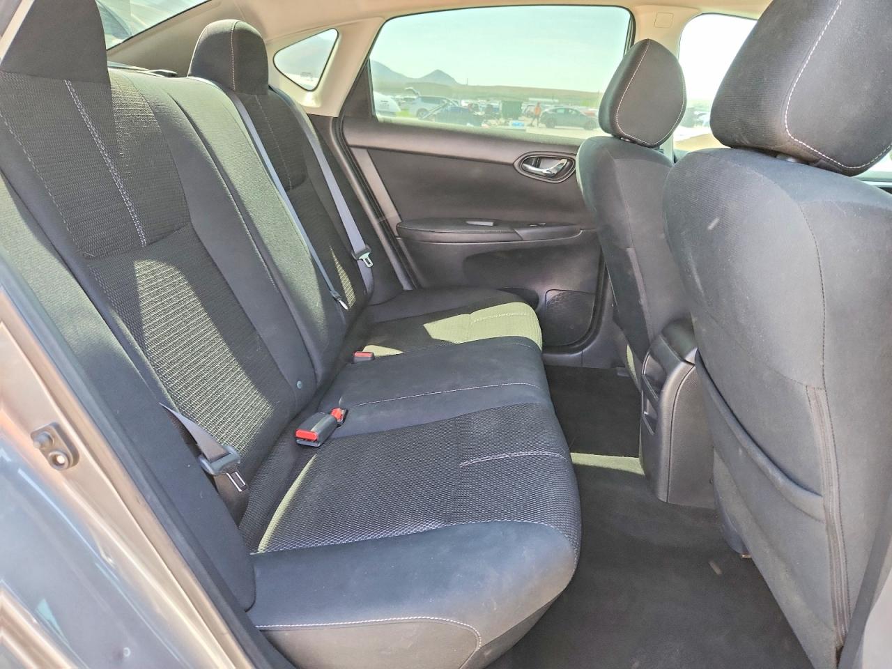 Nissan Sentra S