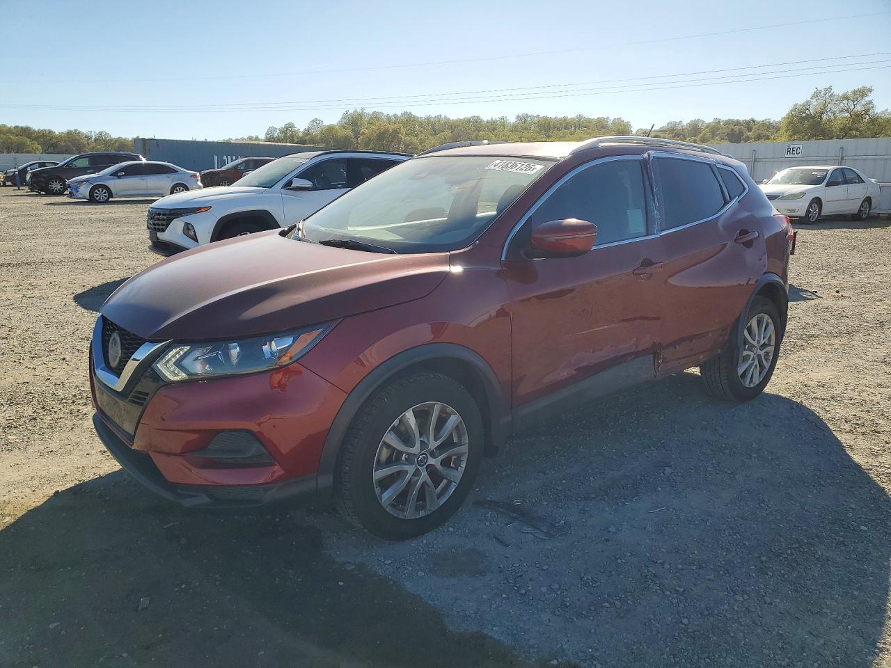 Salvage Nissan Rogue Image