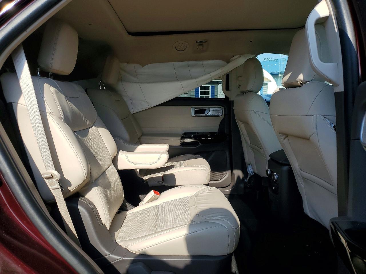 Ford Explorer Platinum