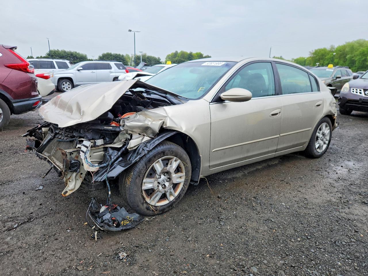Salvage Nissan Altima Image