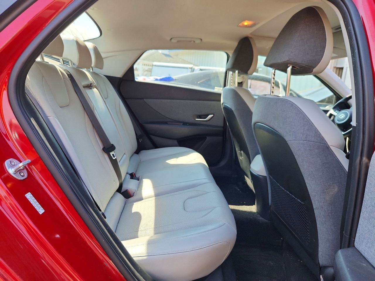Hyundai ELANTRA Limited