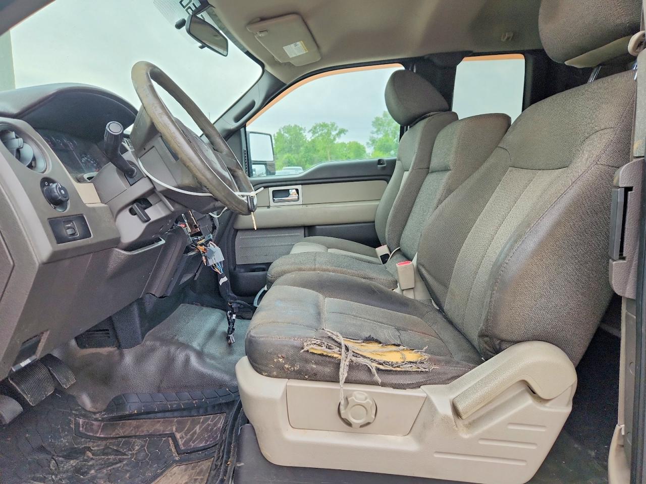 Ford F-150 Super Cab