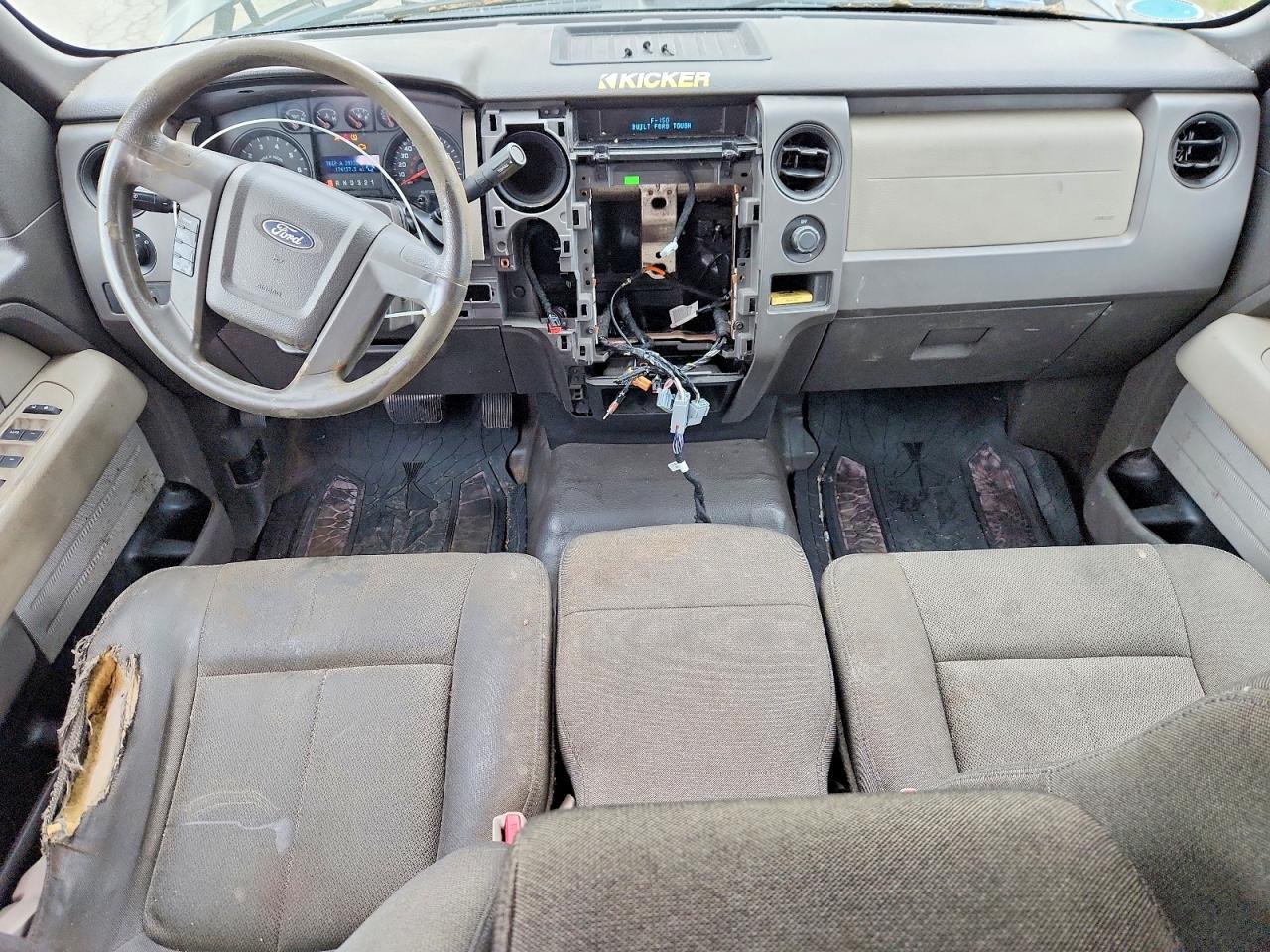 Ford F-150 Super Cab