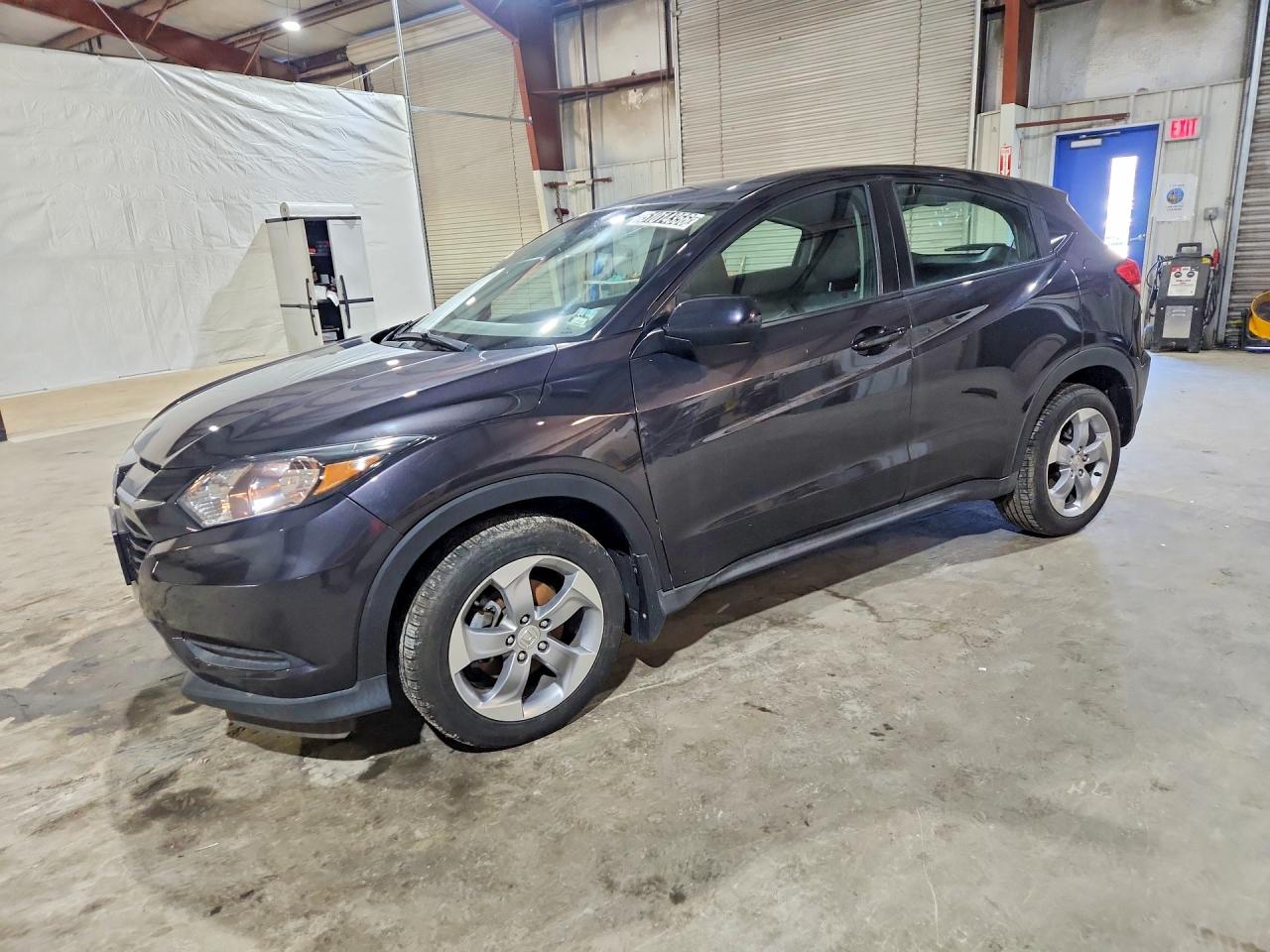 Salvage Honda HR-V Image