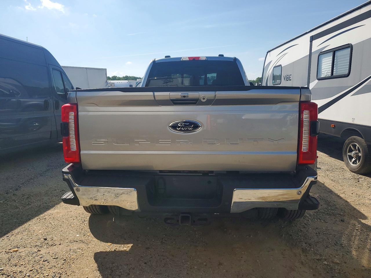 Ford F-350 Super Duty